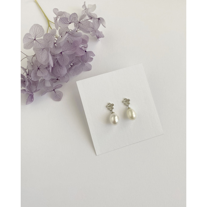 Pendientes de novia perla y flor circonita