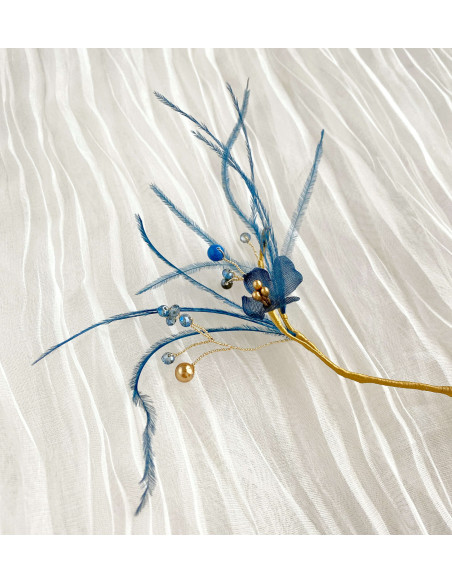 Tocado Dalia Azul Plumas