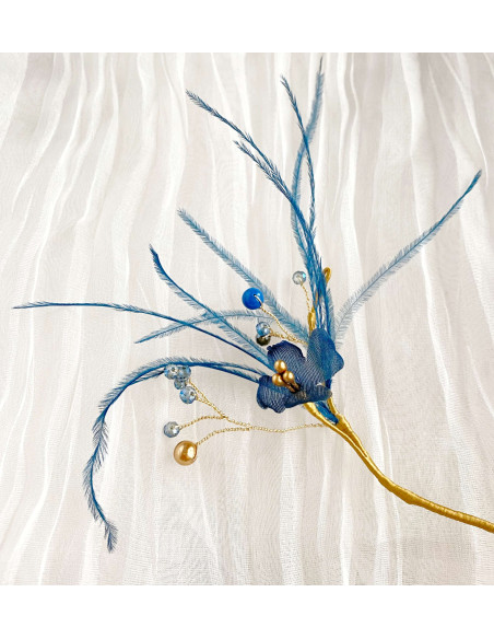 Tocado Dalia Azul Plumas
