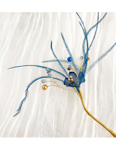 Tocado Dalia Azul Plumas