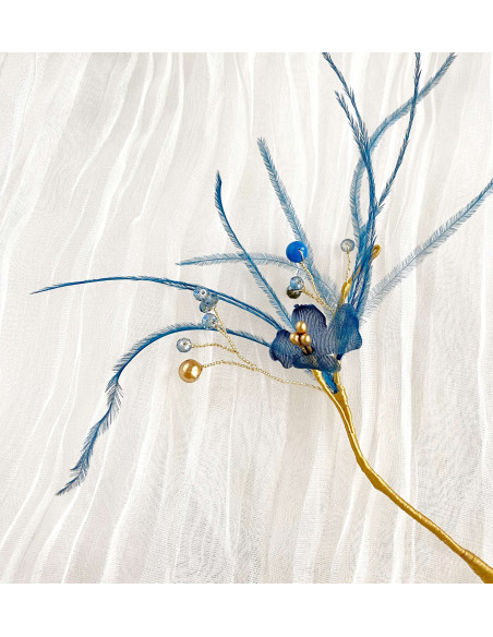 Tocado Dalia Azul Plumas